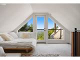 3360 Fairmount Blvd - Photo 32