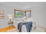 11810 Siskiyou St - Photo 11