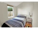 1913 30TH St - Photo 11