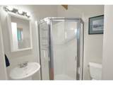 1913 30TH St - Photo 20