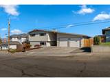 907 18TH St - Photo 19