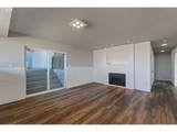 907 18TH St - Photo 34