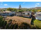 907 18TH St - Photo 40