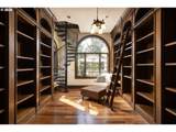 1677 Leslie Ln - Photo 9