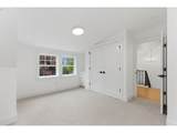 592 9TH St - Photo 14