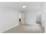 592 9TH St - Photo 17