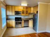 1104 Columbia St - Photo 3
