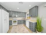 933 44TH St - Photo 11