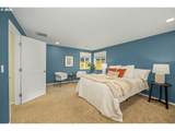 933 44TH St - Photo 18