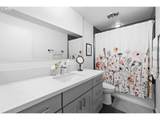 16851 Powell Blvd - Photo 12