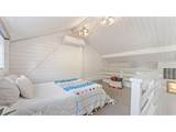 1320 Ingersoll St - Photo 20