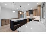 423 Meadows Dr - Photo 10