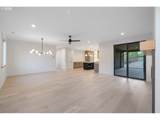 423 Meadows Dr - Photo 12