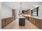 423 Meadows Dr - Photo 9