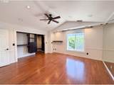 3344 Oakcrest Dr - Photo 9