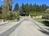  Meadow Ln - Photo 11