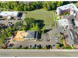 2460 Edenbower Blvd - Photo 2