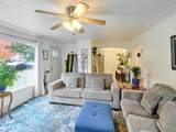 2075 Laurel Ave - Photo 4