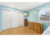 3823 Lincoln St - Photo 23