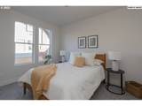 5330 Milwaukie Ave - Photo 11