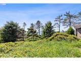 8900 Sea Crest Ln - Photo 10