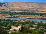 321 Scenic Dr - Photo 3