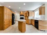 3926 Shasta View St - Photo 18
