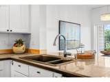 2241 Pettygrove St - Photo 10