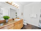 2241 Pettygrove St - Photo 36