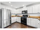 2241 Pettygrove St - Photo 6