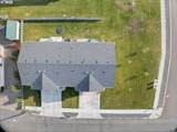 575 Baker St - Photo 5