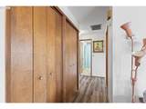 2060 Hayes St - Photo 18