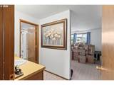 2060 Hayes St - Photo 19