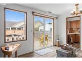 2060 Hayes St - Photo 33