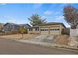 2060 Hayes St - Photo 8