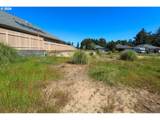 755 Edwards - Photo 9