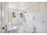 2465 Fairmount Blvd - Photo 24
