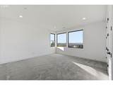 1597 Goodwin St - Photo 40