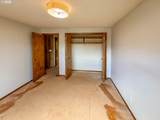1886 Woodstock Cir - Photo 12