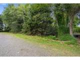 186 Neptune St - Photo 4