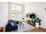 1009 Hoyt St - Photo 10