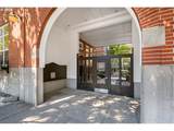 1009 Hoyt St - Photo 2