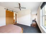 1009 Hoyt St - Photo 24