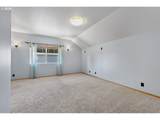 962 T St - Photo 32