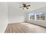 295 Sycamore St - Photo 20
