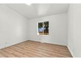 295 Sycamore St - Photo 30