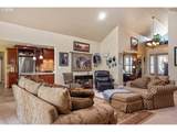 915 Petry Ln - Photo 19