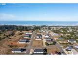 728 Seacrest Dr - Photo 10