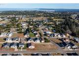 728 Seacrest Dr - Photo 4