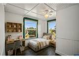 332 24TH St - Photo 32